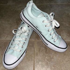 Light teal Low-Top Converse All Star sneaker